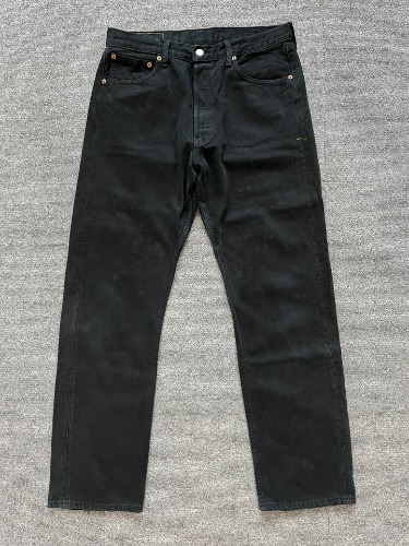 00s levis 501 black jean (34 inch)