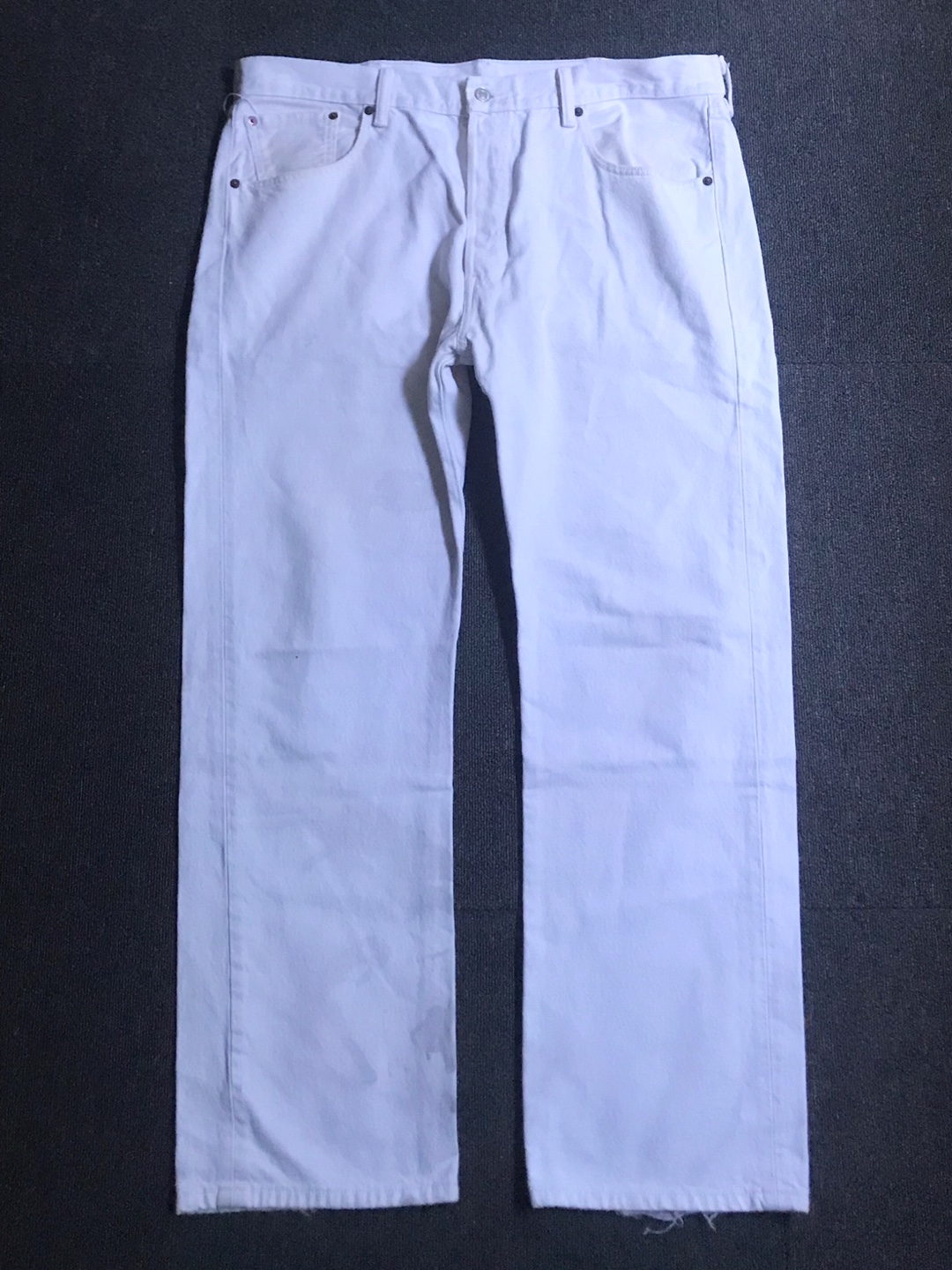 Levis 501 white jeans (38/30 size,