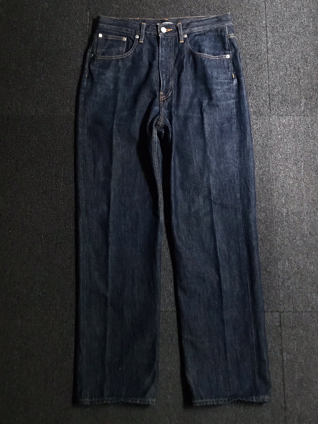 auralee 5p jeans (30 size, ~30인치 추천)