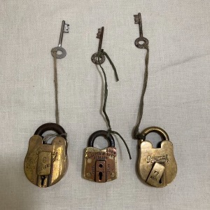 VTG brass lock &amp; key